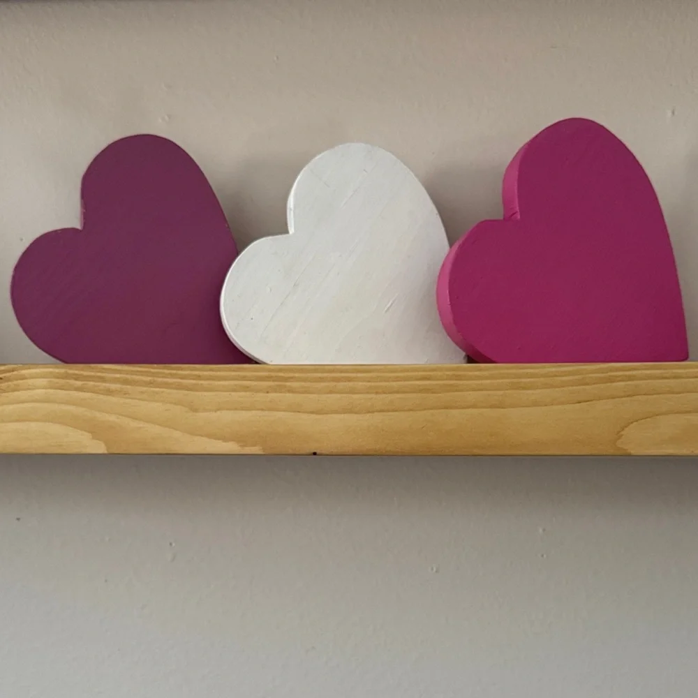Heart-Shaped Wall Decor Set - Pink, White, and Purple